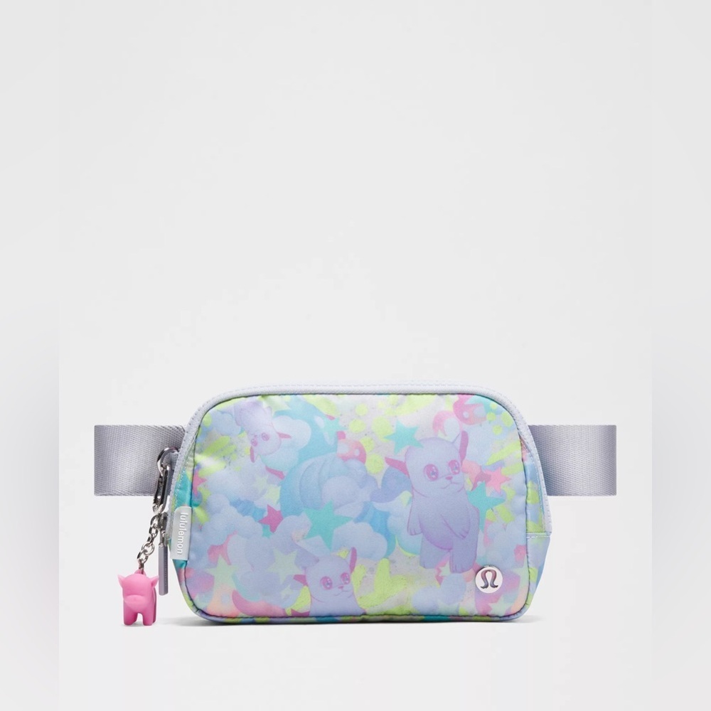 💙🆕 Lululemon x So Youn Lee Everywhere Belt Bag - Little Heaven Pink Multi